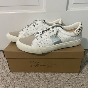 Vintage Havana Dina Sneakers